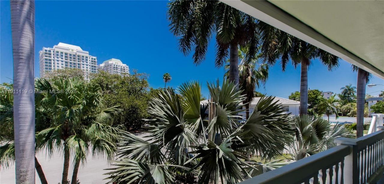 1060 NE 78th St Rd, Unit 10, Miami, FL 33138 Photo