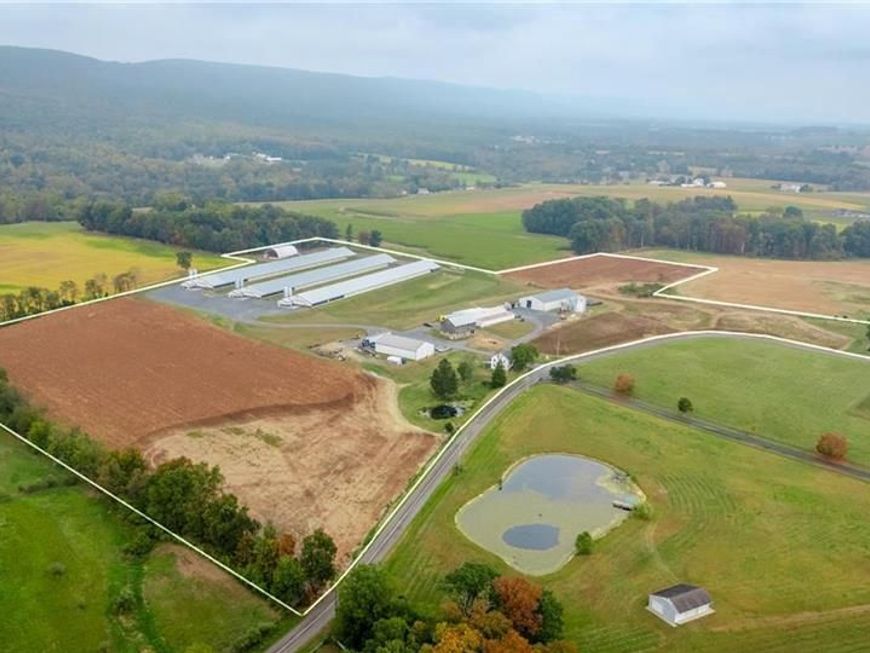 7573 Springhouse Road, New Tripoli, PA 18066 Main Photo