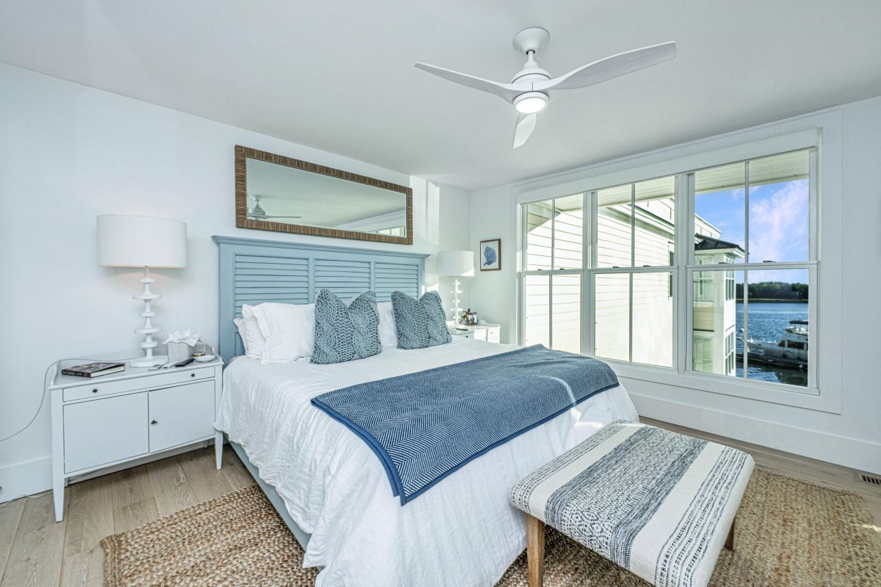 1666 B Marsh Harbor Lane Photo 12