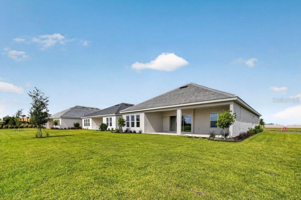 13716 Buchanan Drive, Palmetto, FL 34221 Photo