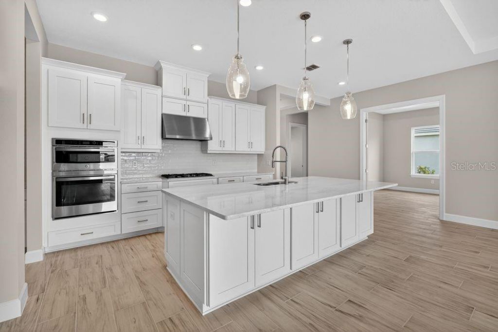 13716 Buchanan Drive, Palmetto, FL 34221 Photo