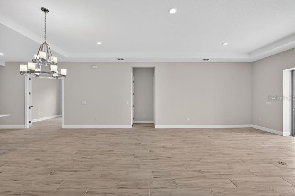 13716 Buchanan Drive, Palmetto, FL 34221 Photo