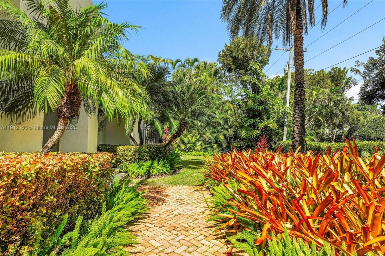 550 Harbor Dr, Key Biscayne, FL 33149 Photo