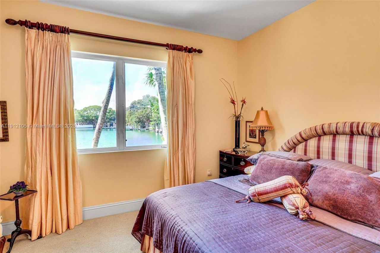 550 Harbor Dr, Key Biscayne, FL 33149 Photo