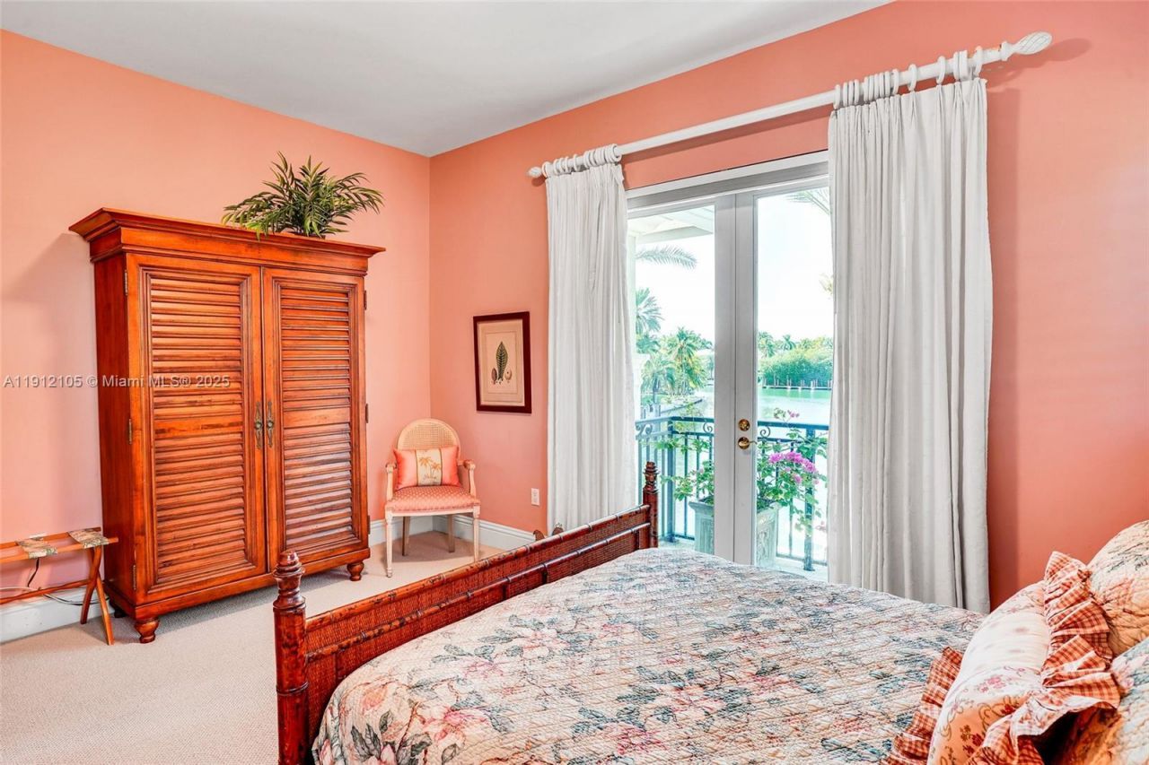 550 Harbor Dr, Key Biscayne, FL 33149 Photo