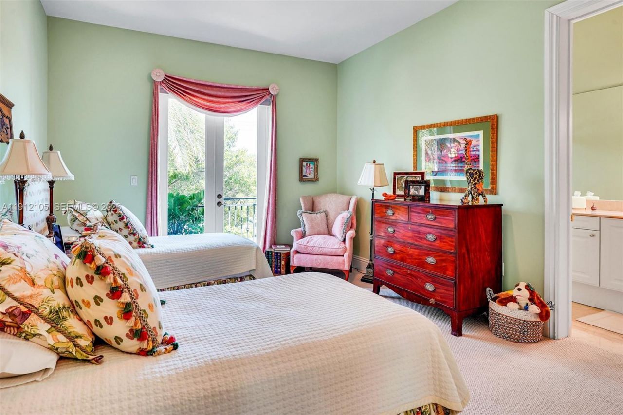 550 Harbor Dr, Key Biscayne, FL 33149 Photo