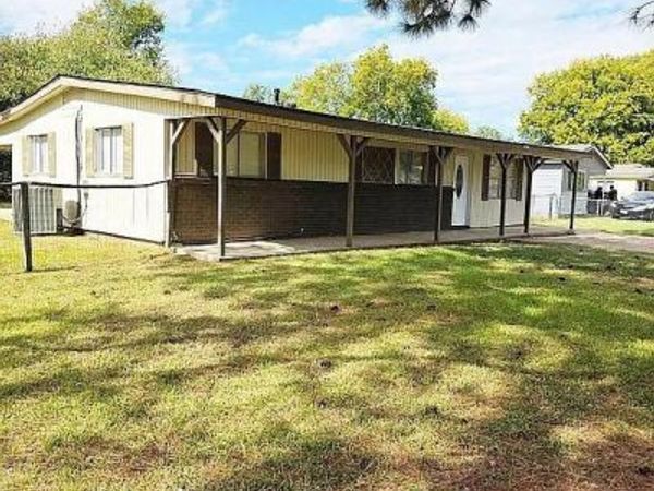 1301 Meadowview Drive, Bossier City, LA 71111