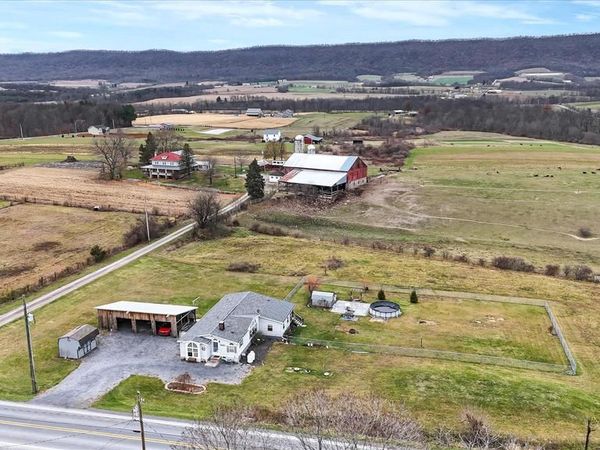 21571 PATH VALLEY ROAD, DRY RUN, PA 17220