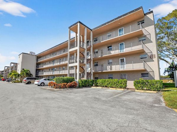 729 Lori Drive, Unit 405, Palm Springs, FL 33461