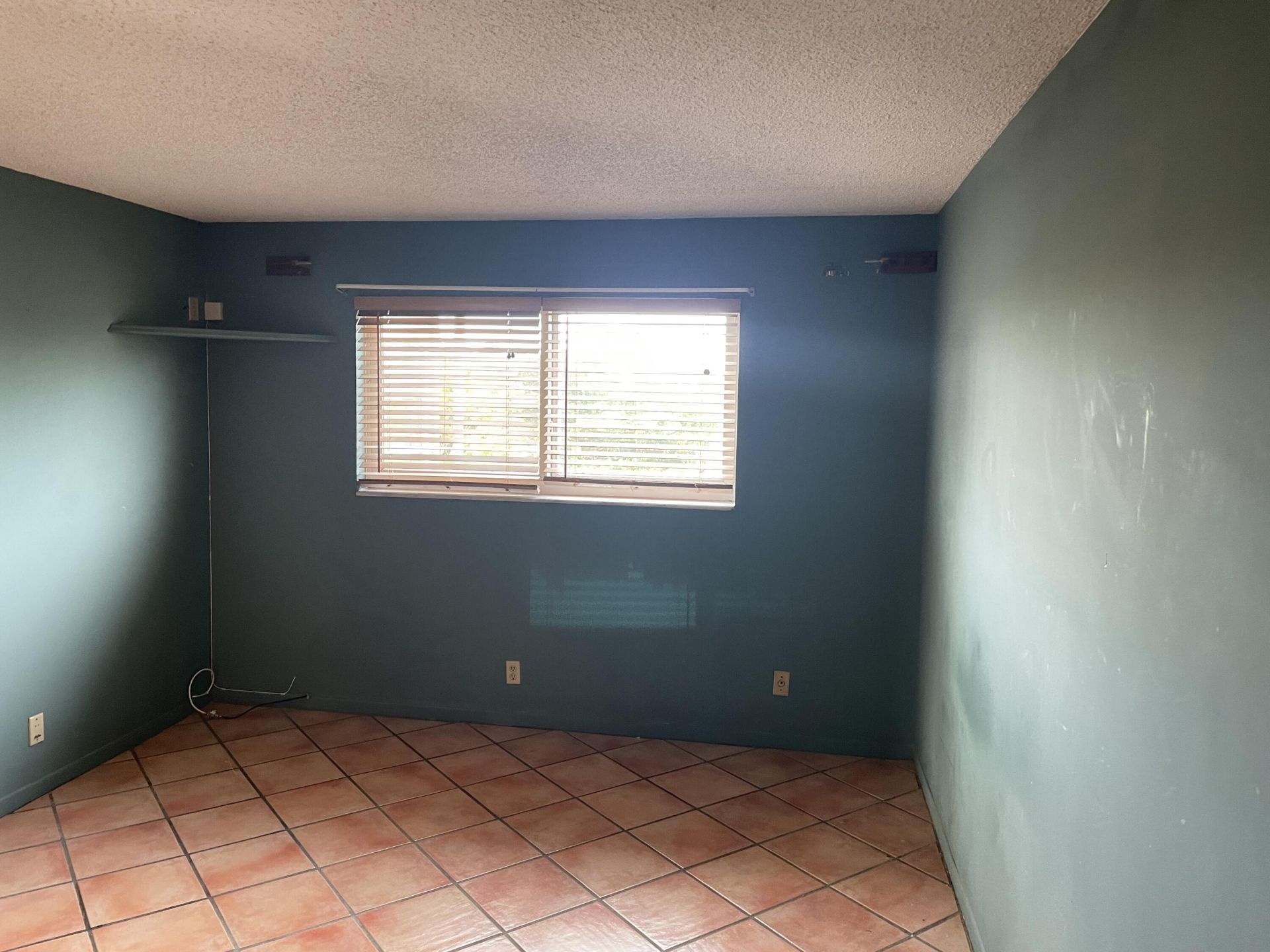 729 Lori Drive, Unit 405, Palm Springs, FL 33461 Photo