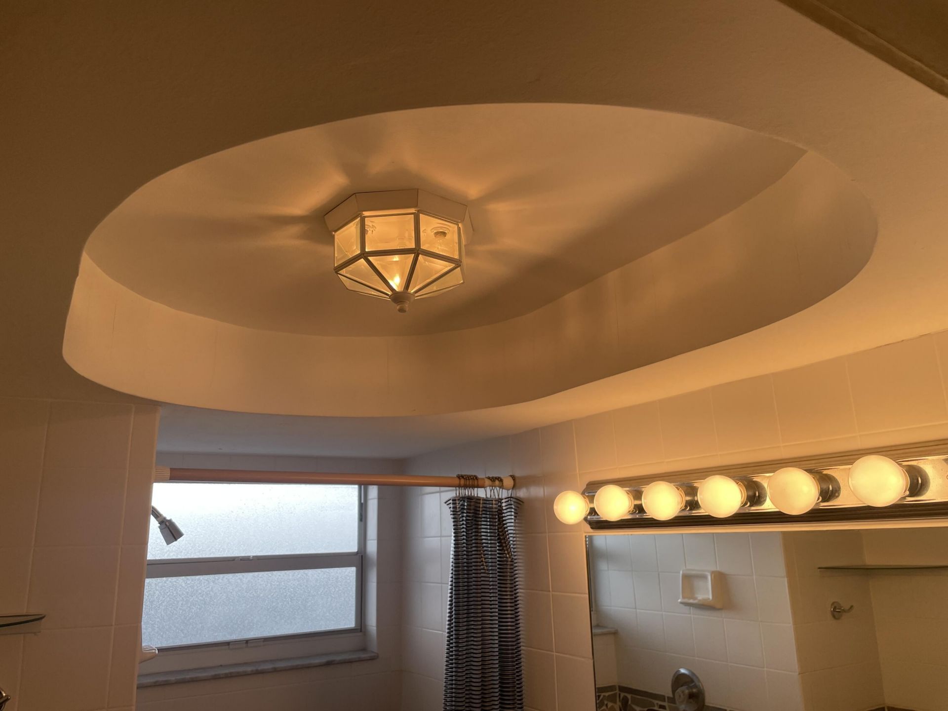 729 Lori Drive, Unit 405, Palm Springs, FL 33461 Photo