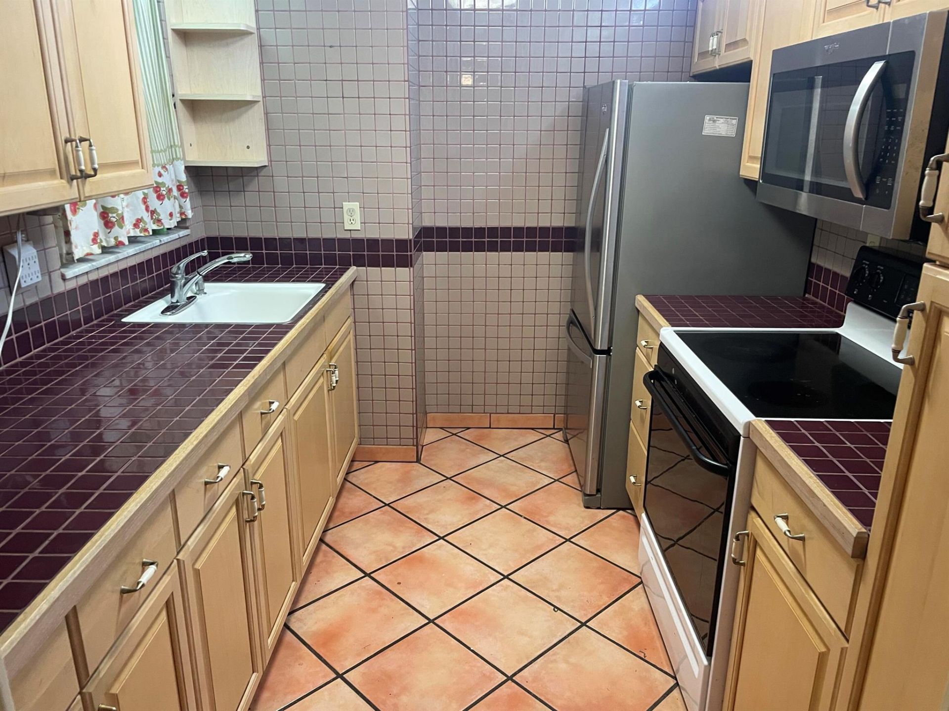 729 Lori Drive, Unit 405, Palm Springs, FL 33461 Photo