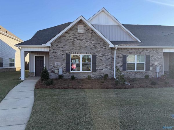 3237 Mcclellan Way, Decatur, AL 35603