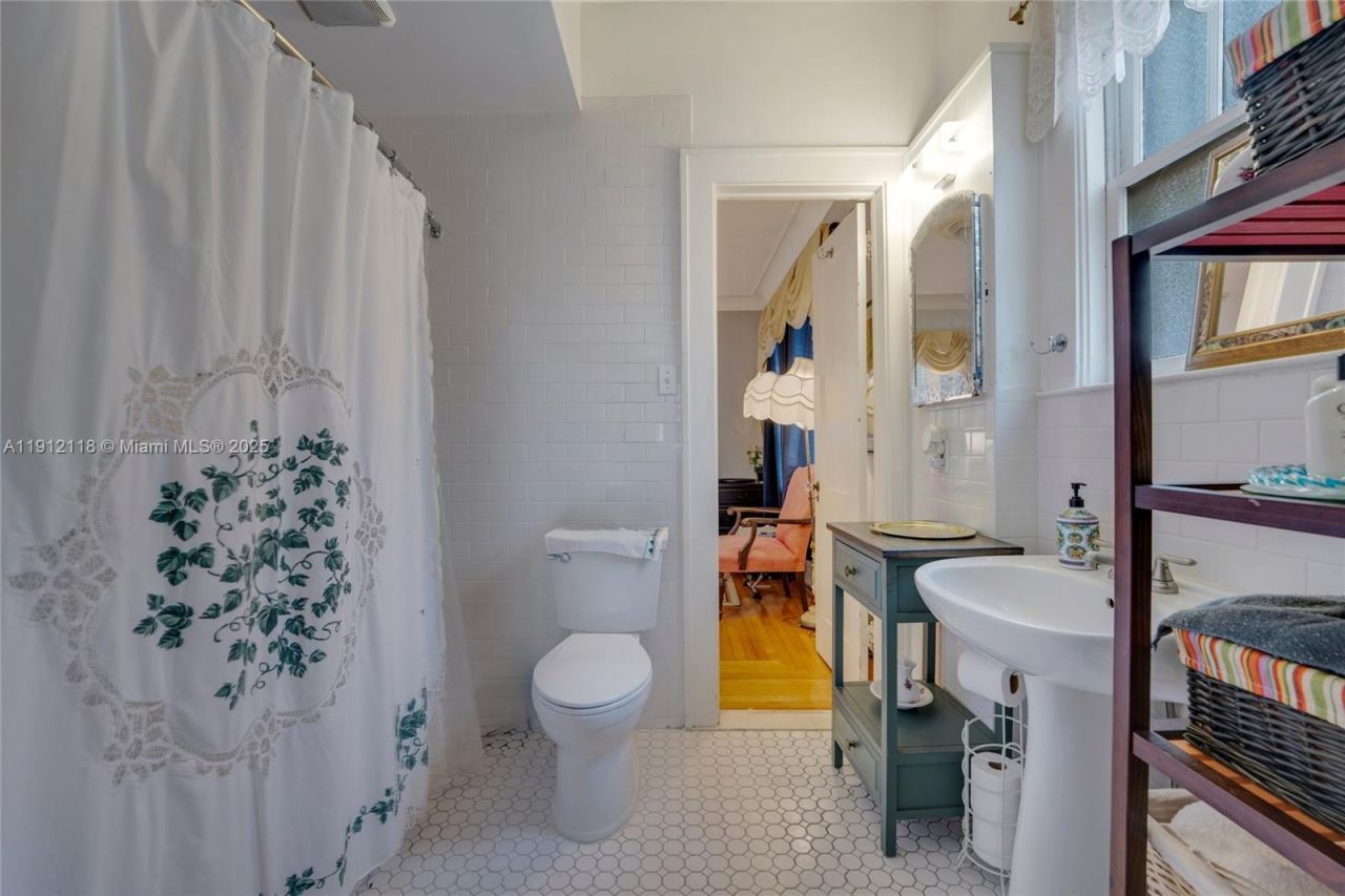 405 SW 11th Ave, Miami, FL 33130 Photo