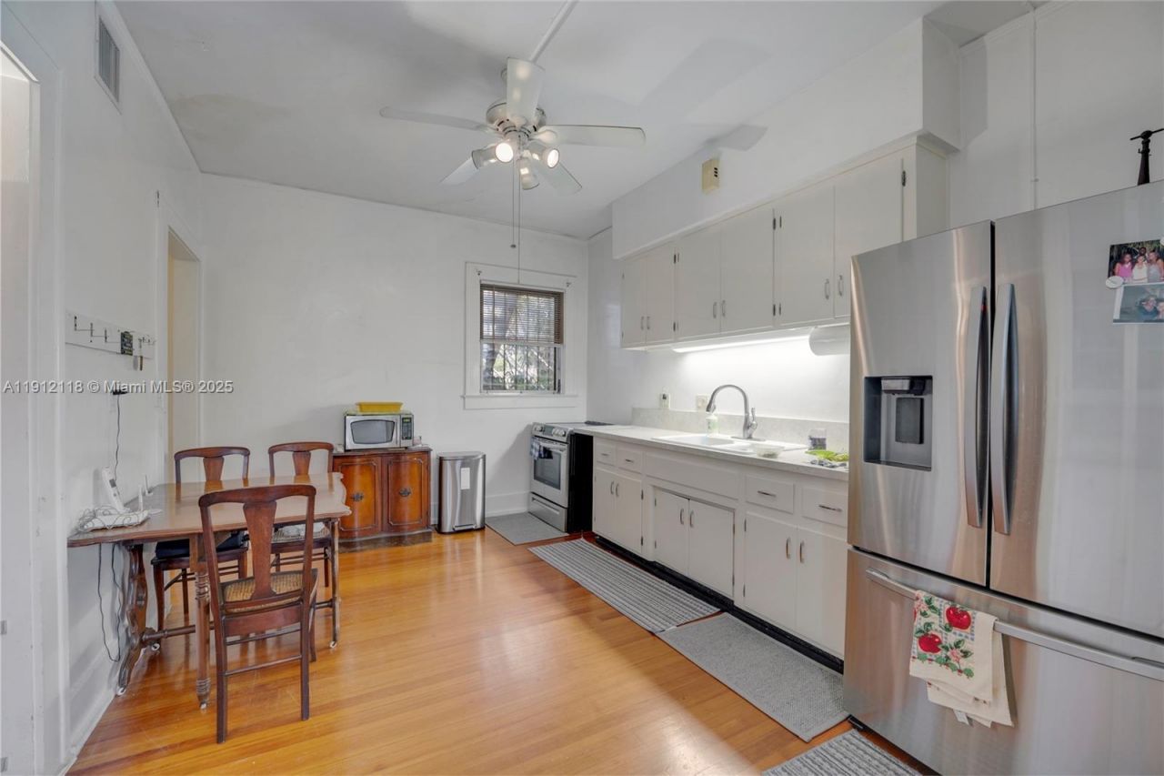 405 SW 11th Ave, Miami, FL 33130 Photo