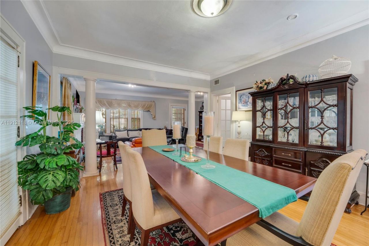 405 SW 11th Ave, Miami, FL 33130 Photo