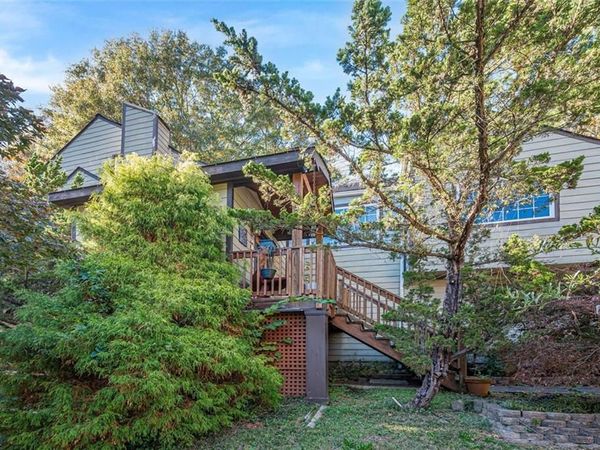 3967 Fairington Drive, Marietta, GA 30066