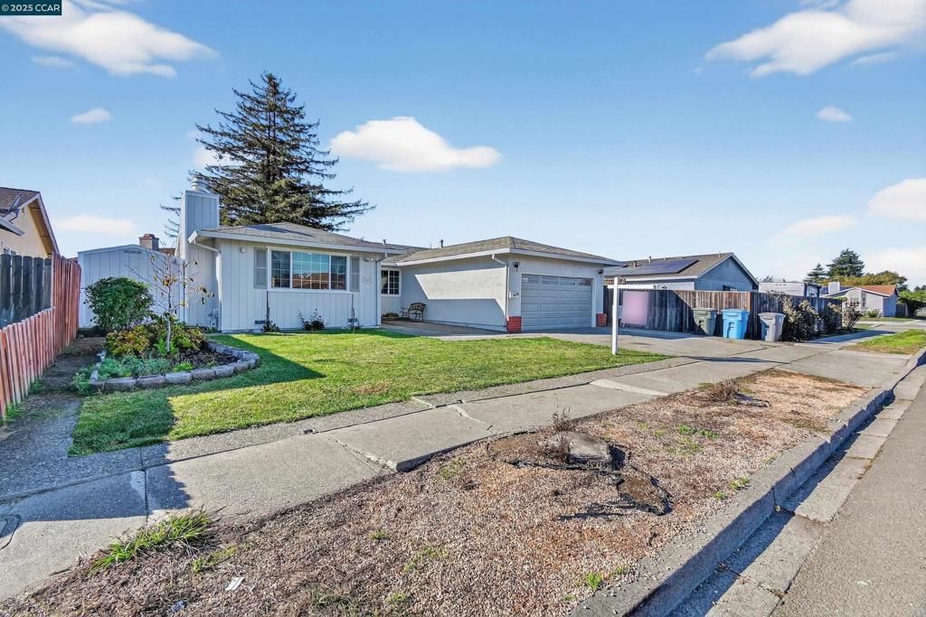 705 Danrose Dr, American Canyon, CA 94503 Main Photo