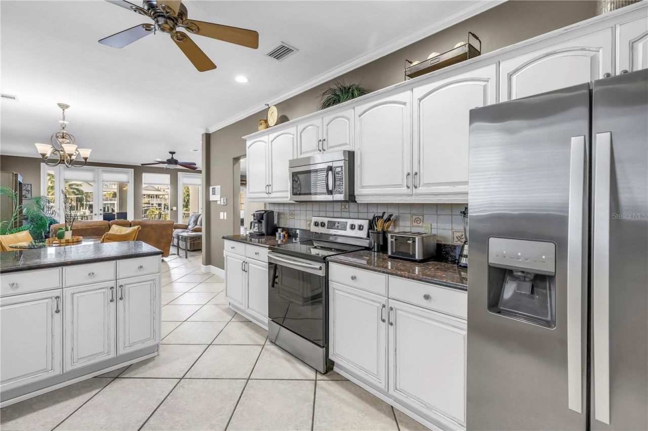 513 Venice Lane, Sarasota, FL 34242 Photo