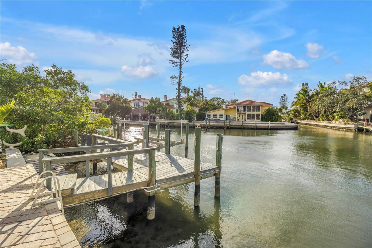 513 Venice Lane, Sarasota, FL 34242 Photo