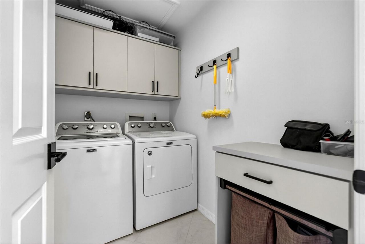 2323 Harbour Oaks Drive, Longboat Key, FL 34228 Photo