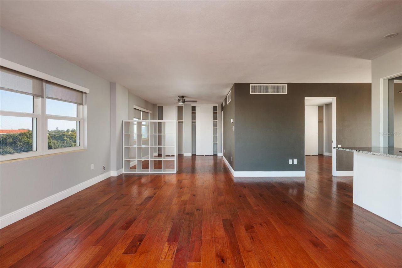 750 Burlington Avenue N, Unit 5B, Saint Petersburg, FL 33701 Photo