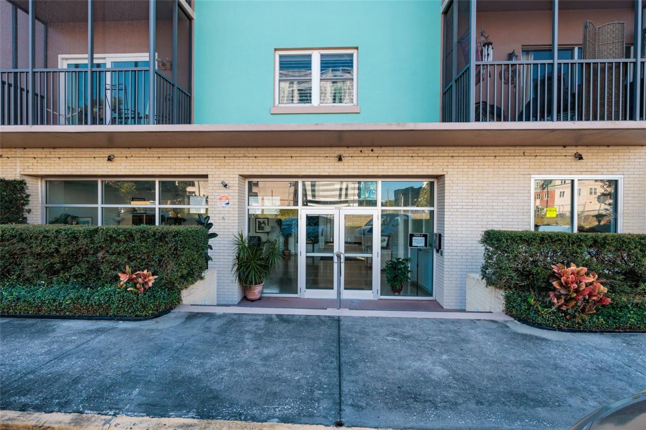 750 Burlington Avenue N, Unit 5B, Saint Petersburg, FL 33701 Photo