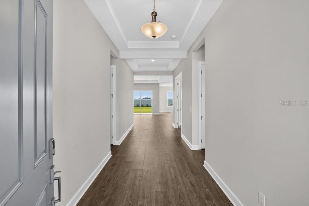 13827 Buchanan Drive, Palmetto, FL 34221 Photo
