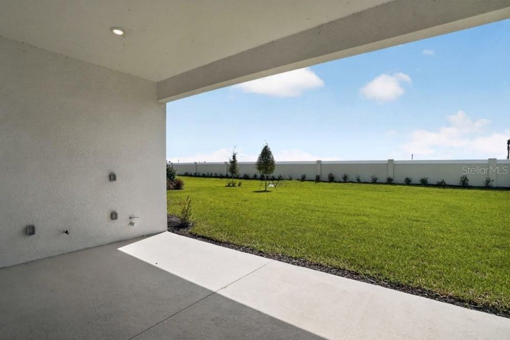 13827 Buchanan Drive, Palmetto, FL 34221 Photo