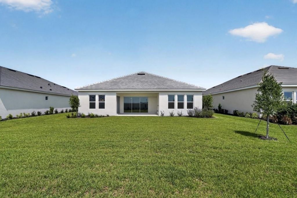 13827 Buchanan Drive, Palmetto, FL 34221 Photo