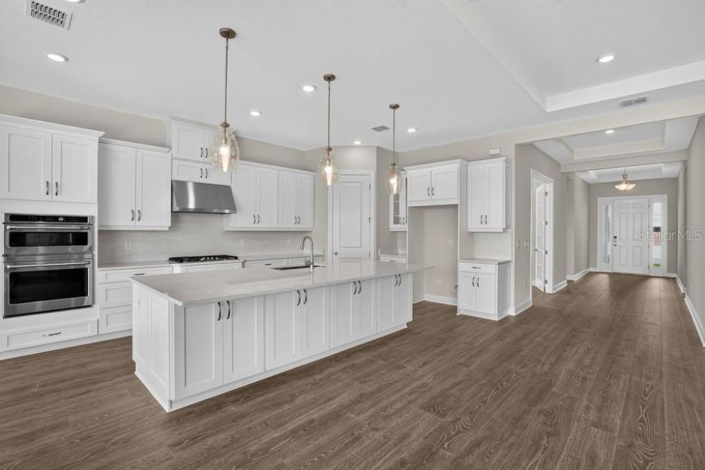 13827 Buchanan Drive, Palmetto, FL 34221 Photo
