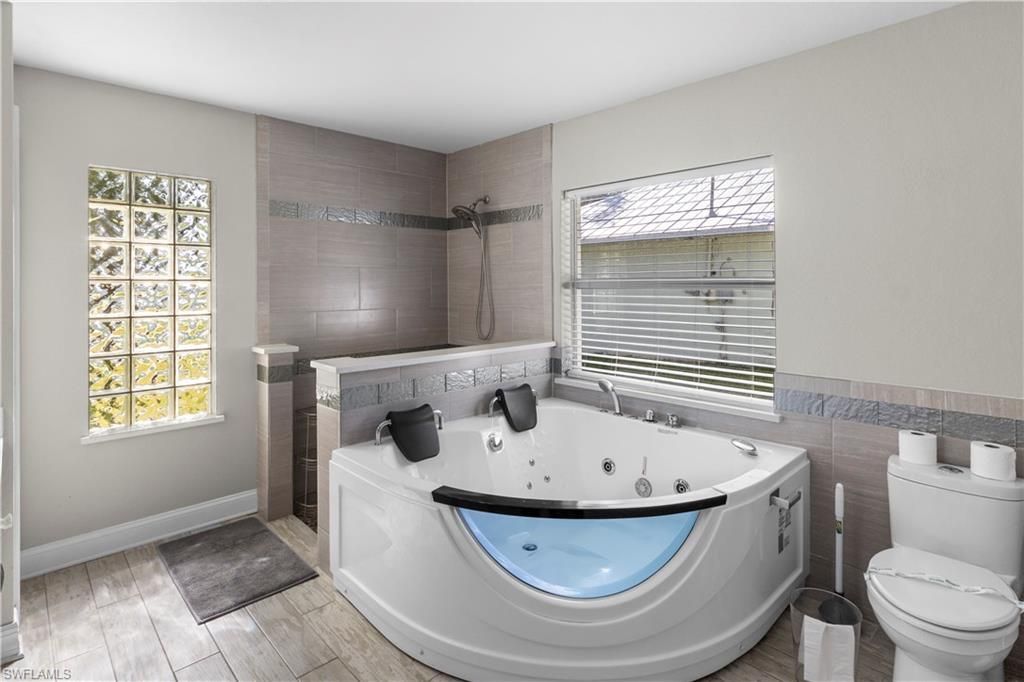 1905 SW 51st Ter, Cape Coral, FL 33914 Photo