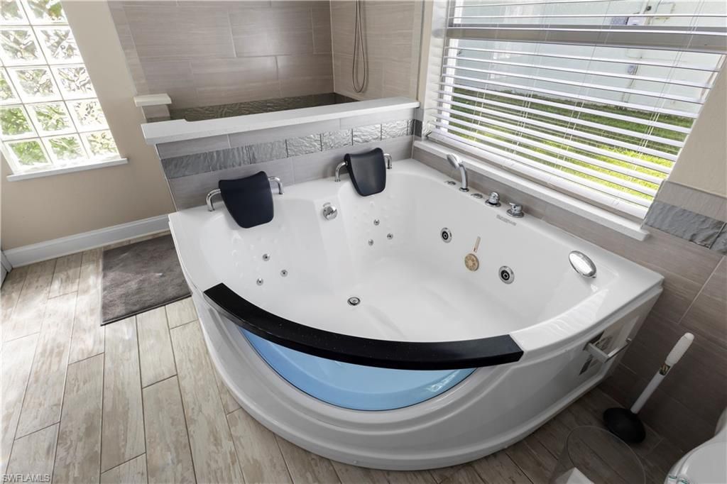 1905 SW 51st Ter, Cape Coral, FL 33914 Photo