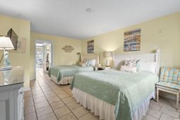 200 76th Ave. N photo 4