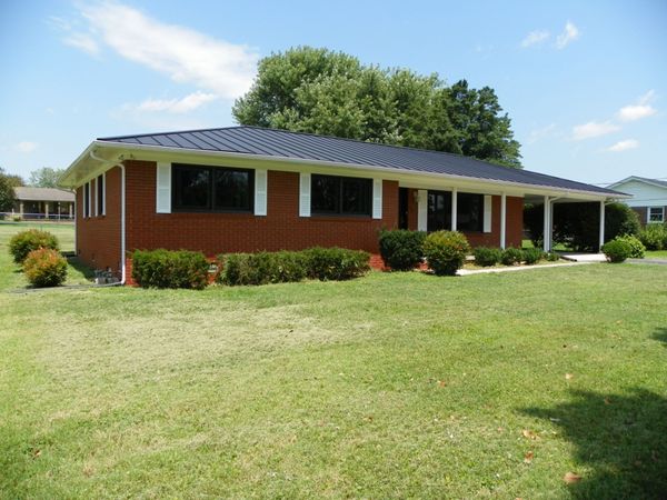 202 Gillen Dr, Sparta, TN 38583