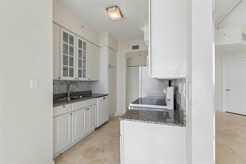 7330 Ocean Terrace, Unit LPH-C, Miami Beach, FL 33141 Photo
