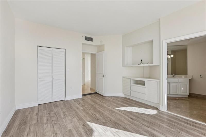7330 Ocean Terrace, Unit LPH-C, Miami Beach, FL 33141 Photo