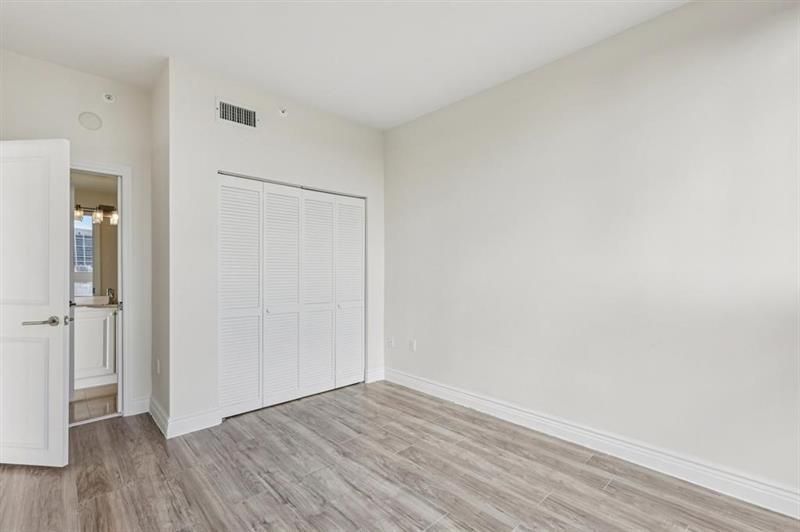 7330 Ocean Terrace, Unit LPH-C, Miami Beach, FL 33141 Photo