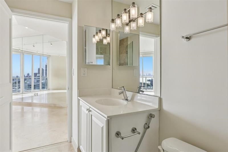 7330 Ocean Terrace, Unit LPH-C, Miami Beach, FL 33141 Photo