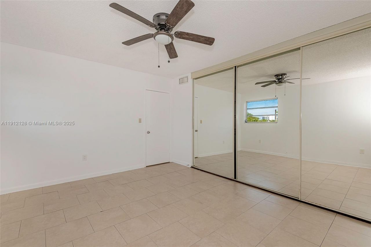 1975 NE 135th St, Unit 3B, North Miami, FL 33181 Photo
