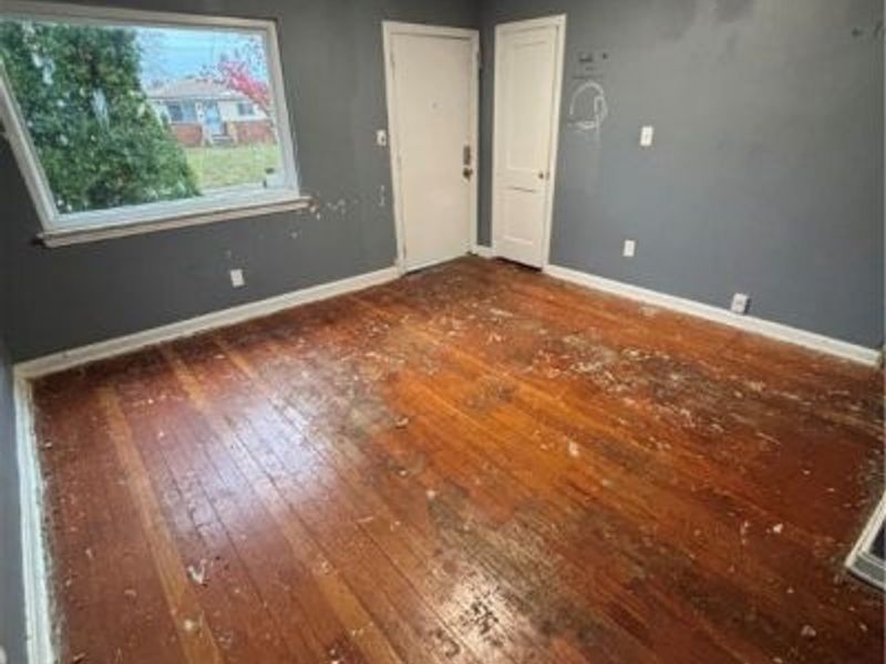 16706 Palda Drive, Cleveland, OH 44128 Photo 12