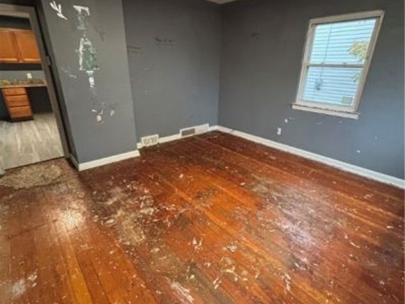 16706 Palda Drive, Cleveland, OH 44128 Photo 13