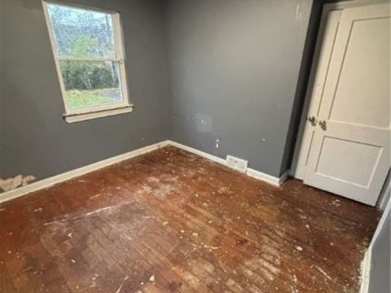 16706 Palda Drive, Cleveland, OH 44128 Photo 19