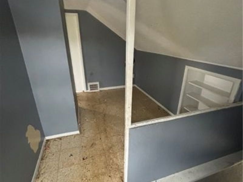 16706 Palda Drive, Cleveland, OH 44128 Photo 21