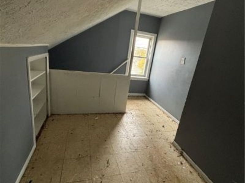 16706 Palda Drive, Cleveland, OH 44128 Photo 22