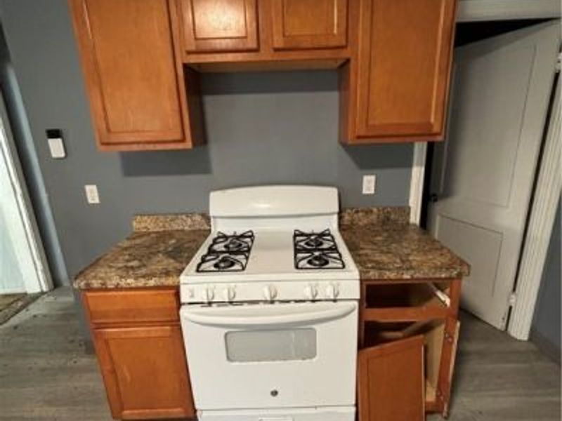 16706 Palda Drive, Cleveland, OH 44128 Photo 6