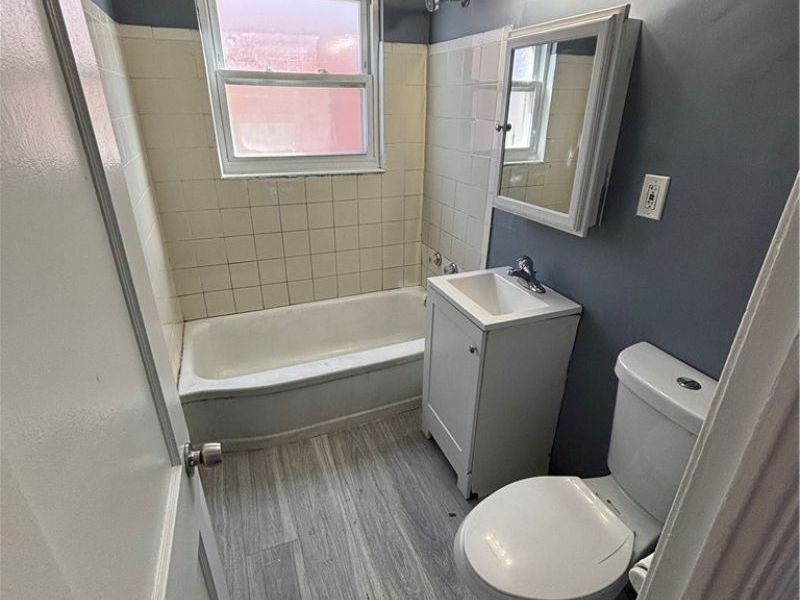 16706 Palda Drive, Cleveland, OH 44128 Photo 9