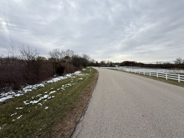 26840 N Fairfield Road, Wauconda, IL 60084