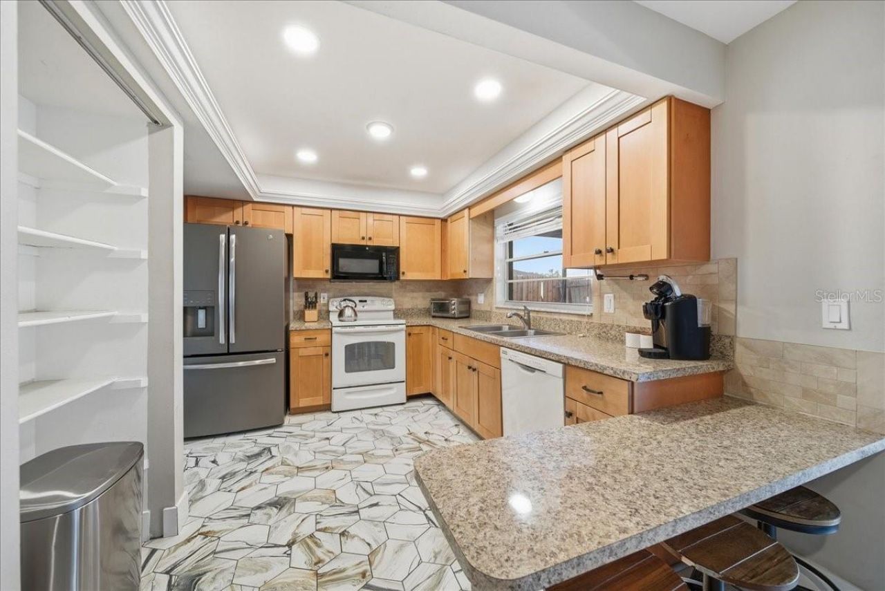 5883 Whistlewood Circle, Sarasota, FL 34232 Photo