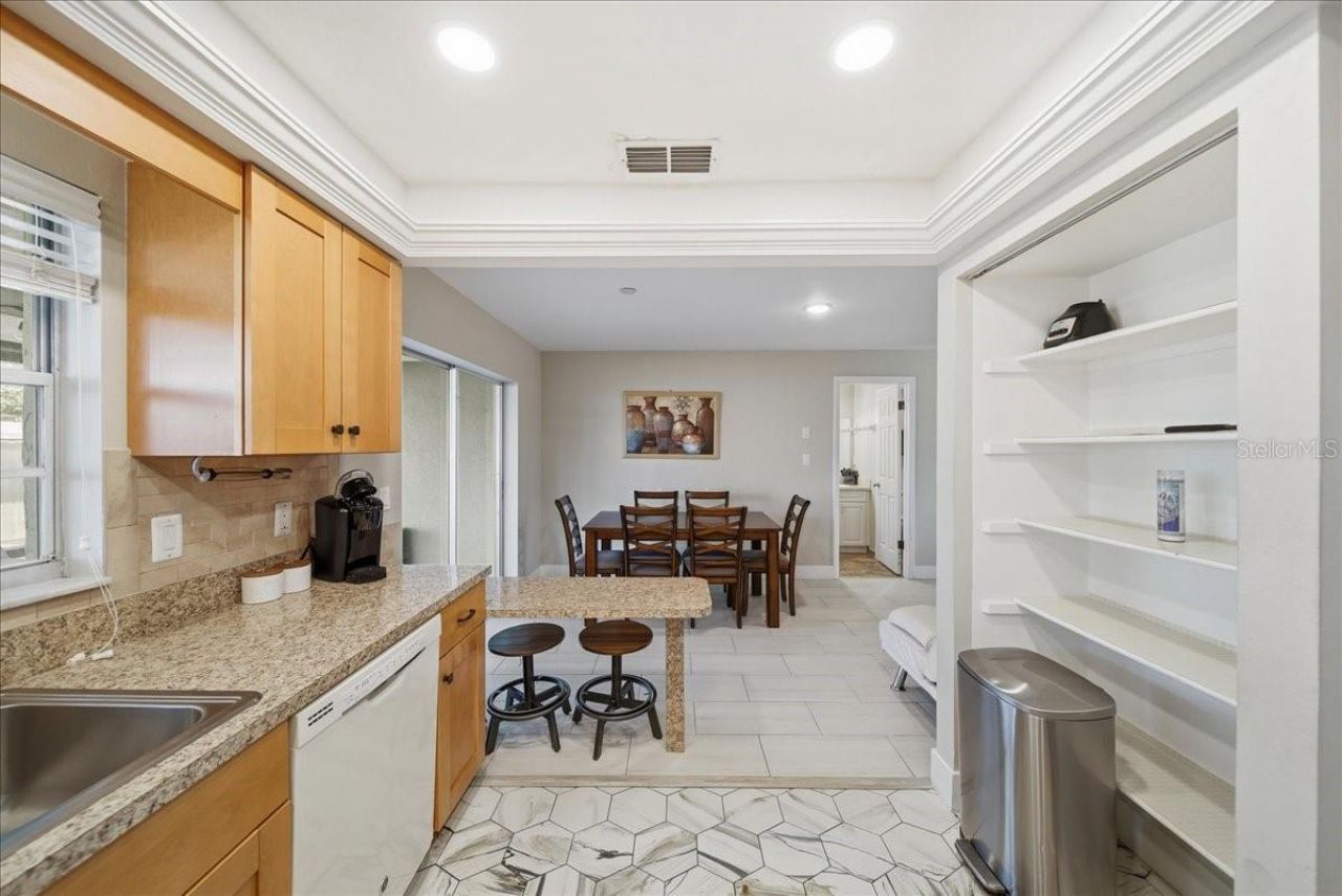 5883 Whistlewood Circle, Sarasota, FL 34232 Photo